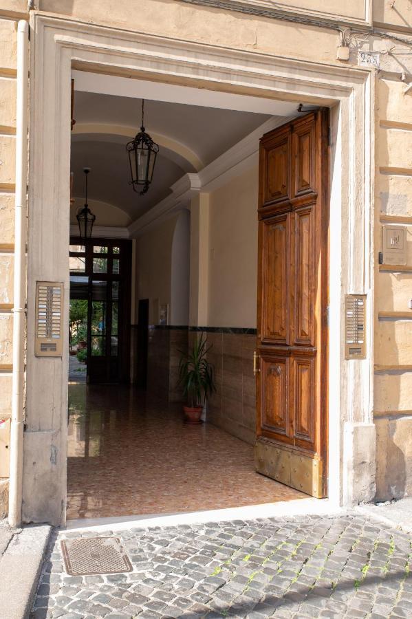 Apartment Dreams In - Colosseum